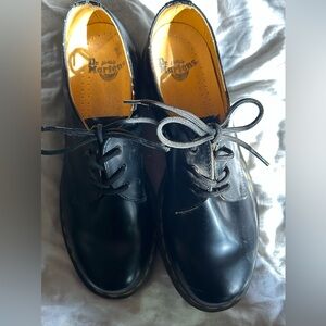 Dr. Martens Oxford Size 9 Women’s